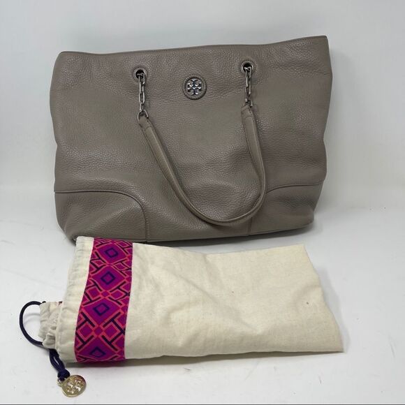 Tory Burch Whipstitch Logo Tote in French Gray #29668 Pebbled Leather Dust Bag - Picture 5 of 11